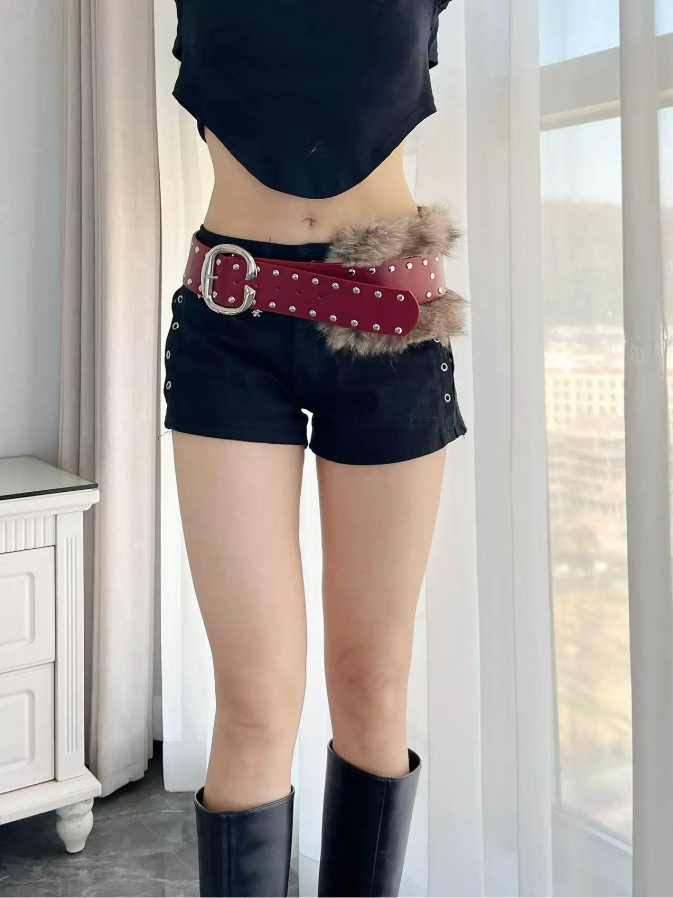 Y2k Spicy Girl Plush Rivet Belt Women's Red Versatile Heavy Industry Design Sense Metal Buckle Punk Fashion Belt Personalized Waist Cover