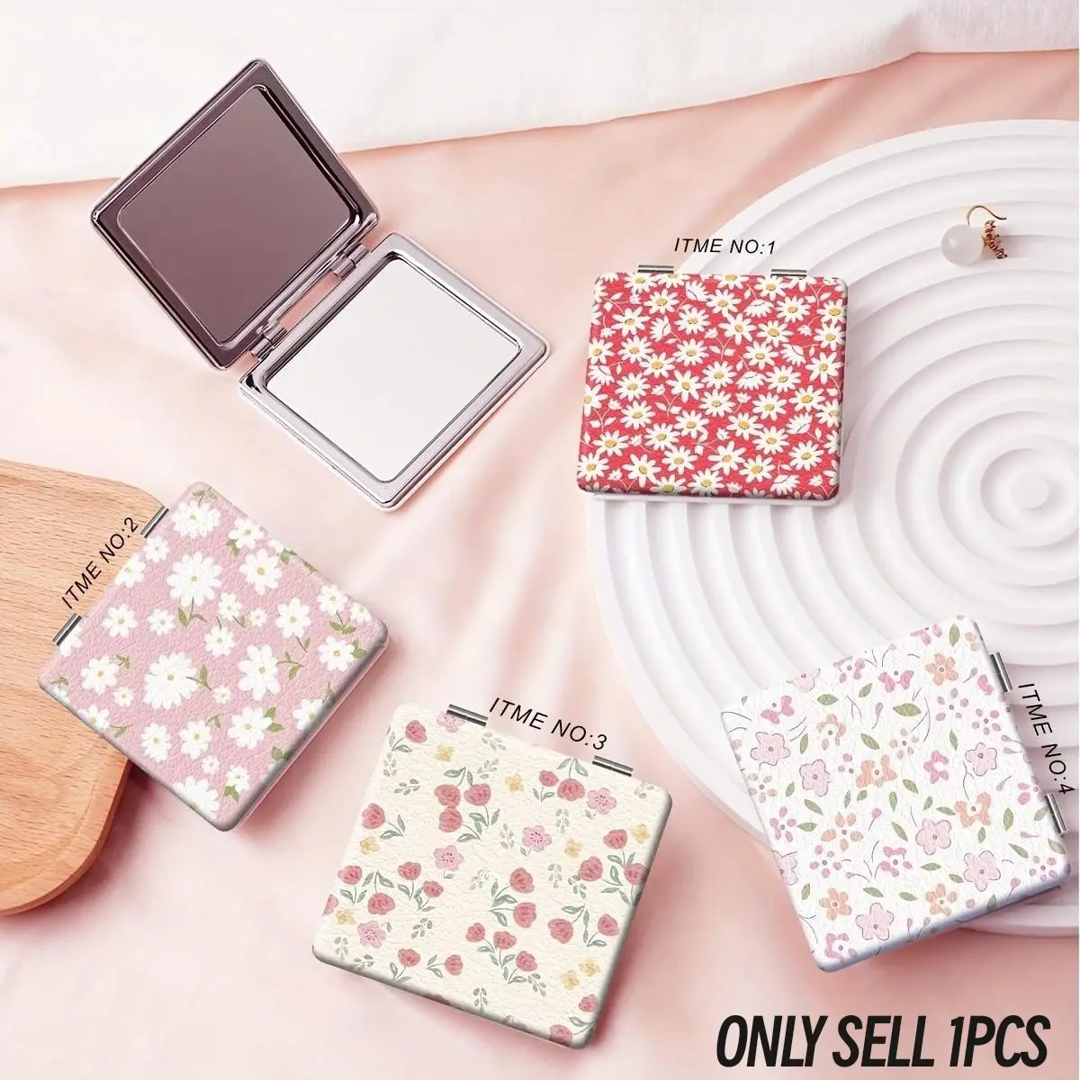 Pastel Daisy Floral Print Compact Mirror, Double Sided Foldable Pocket Makeup Mirror, Soft Tiny Flower Pattern Portable Travel Cosmetic Mirror, Gift for Girls Women, Folding Makeup Mirror