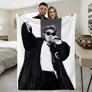 This cool 2D printed flannel blanket for idols is soft and comfortable, perfect for sofas, beds, and office naps. It's suitable for all seasons and is also a multi-functional outdoor sports blanket. It's an excellent holiday gift for friends and family.