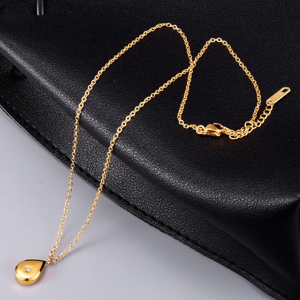 Oblong brand North Star light inlaid zircon pendant necklace square brand star mount collarbone chain female