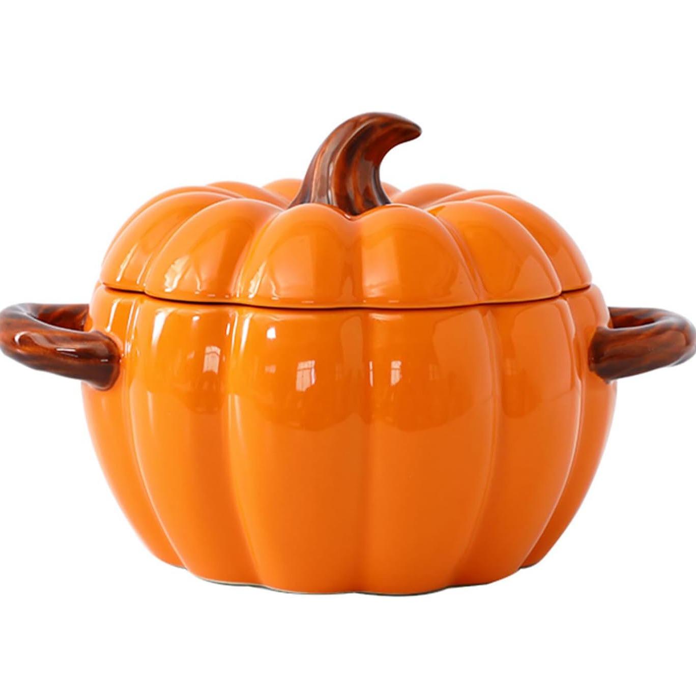 Pumpkin Ceramic Pot, Stew Pot, Pumpkin-shaped casserole is very suitable for baking, dessert and side dishes, and can also hold all kinds of snacks and sweets. It is an ideal gift for family and friends on Halloween, Christmas, Thanksgiving and New Year.
