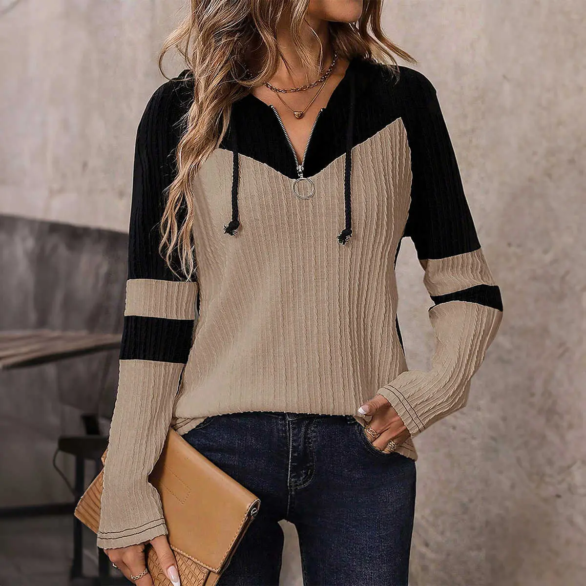 Parchment Textured Colorblock Long Sleeve Quarter Zip Drawstring Hooded Top