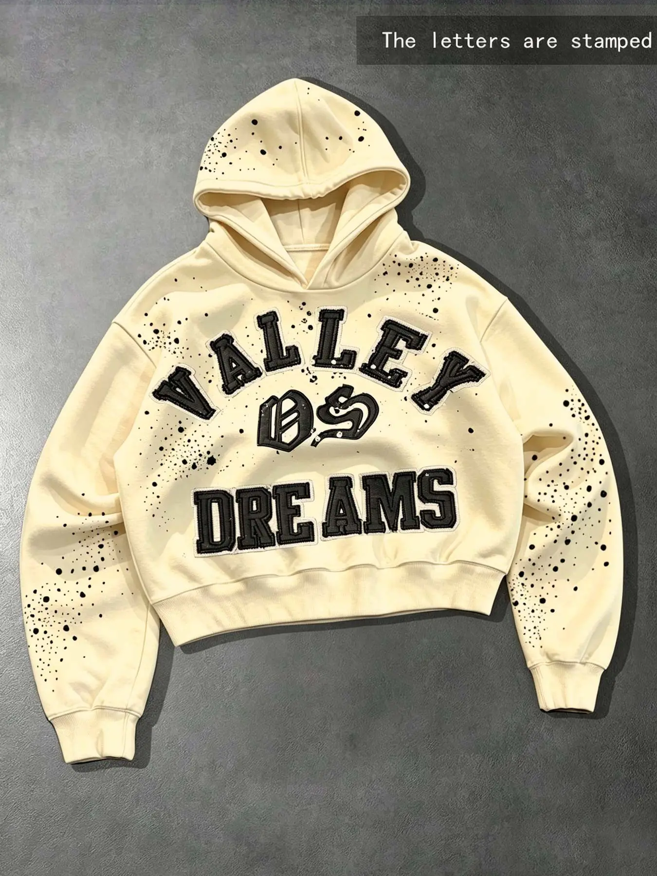 American retro short men's pullover hoodie, VALLEY DREAMS slogan letter print, black splatter paint short men's hooded sweatshirt, street style, loose fit, drop shoulders, unisex casual hoodie.