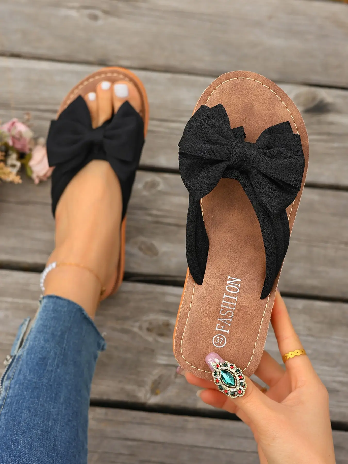 Women's Fairy Style Bow Flip-Flops, Summer Outdoor Flat Soft Sole Bowknot Design Classy Sandals, Versatile Beach Shoes, Comfortable and Stylish, Bow Decor Sandals