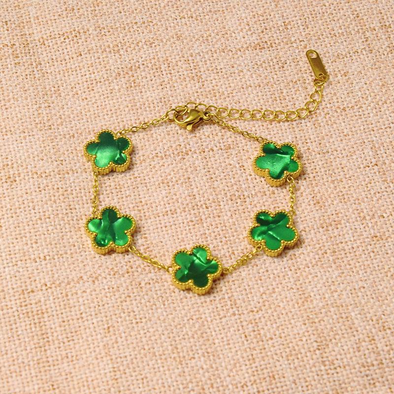 Titanium steel lucky clover five-leaf clover gradient bracelet, light luxury and high-end feel, popular stainless steel jewelry for women