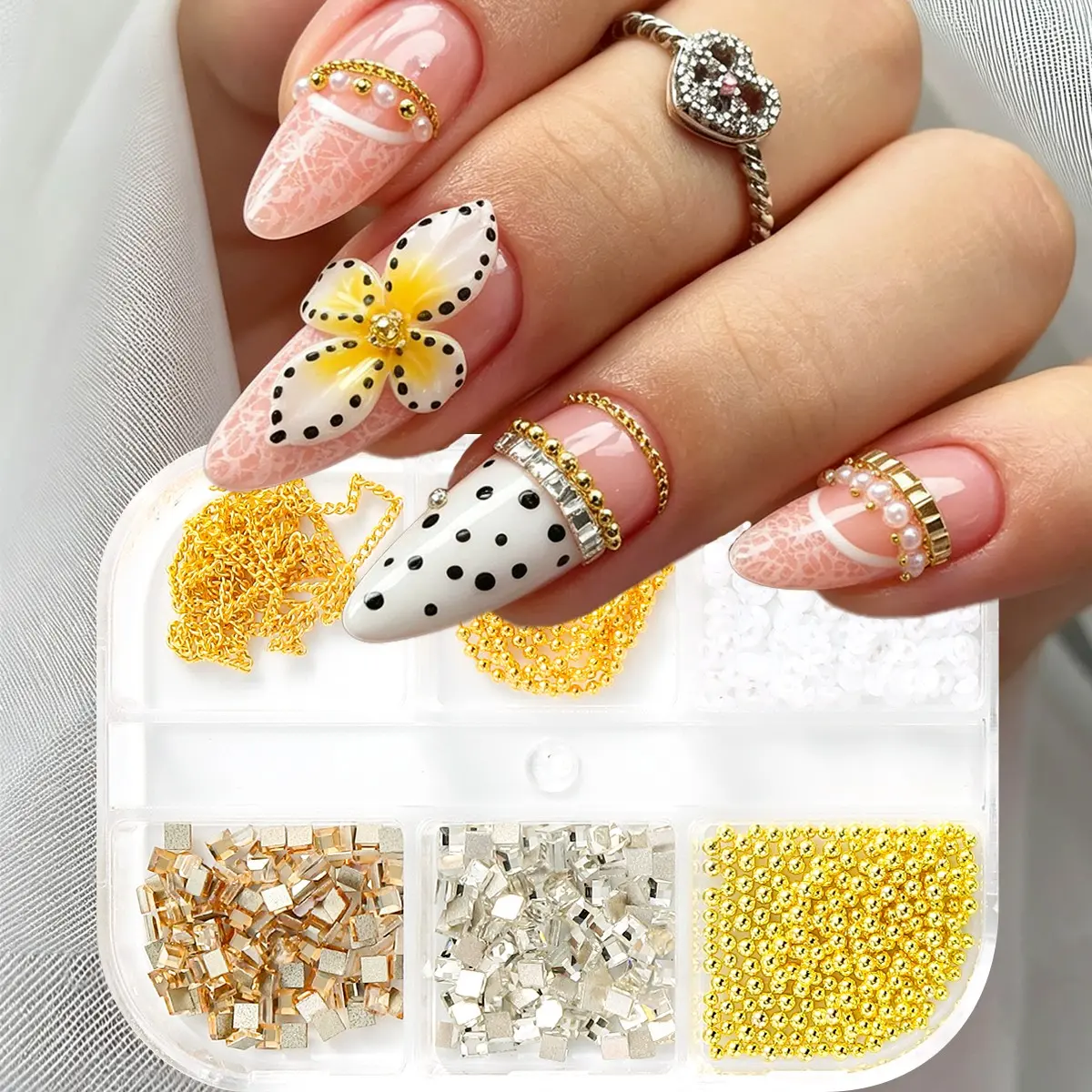 6-Compartment Nail Art Kit, Metal Chain Mini Caviar Beads, Flat Pearls, Square Crystal Rhinestones, 3D Metal Cubes, DIY Acrylic Gel Nails, Nail Art Accessories