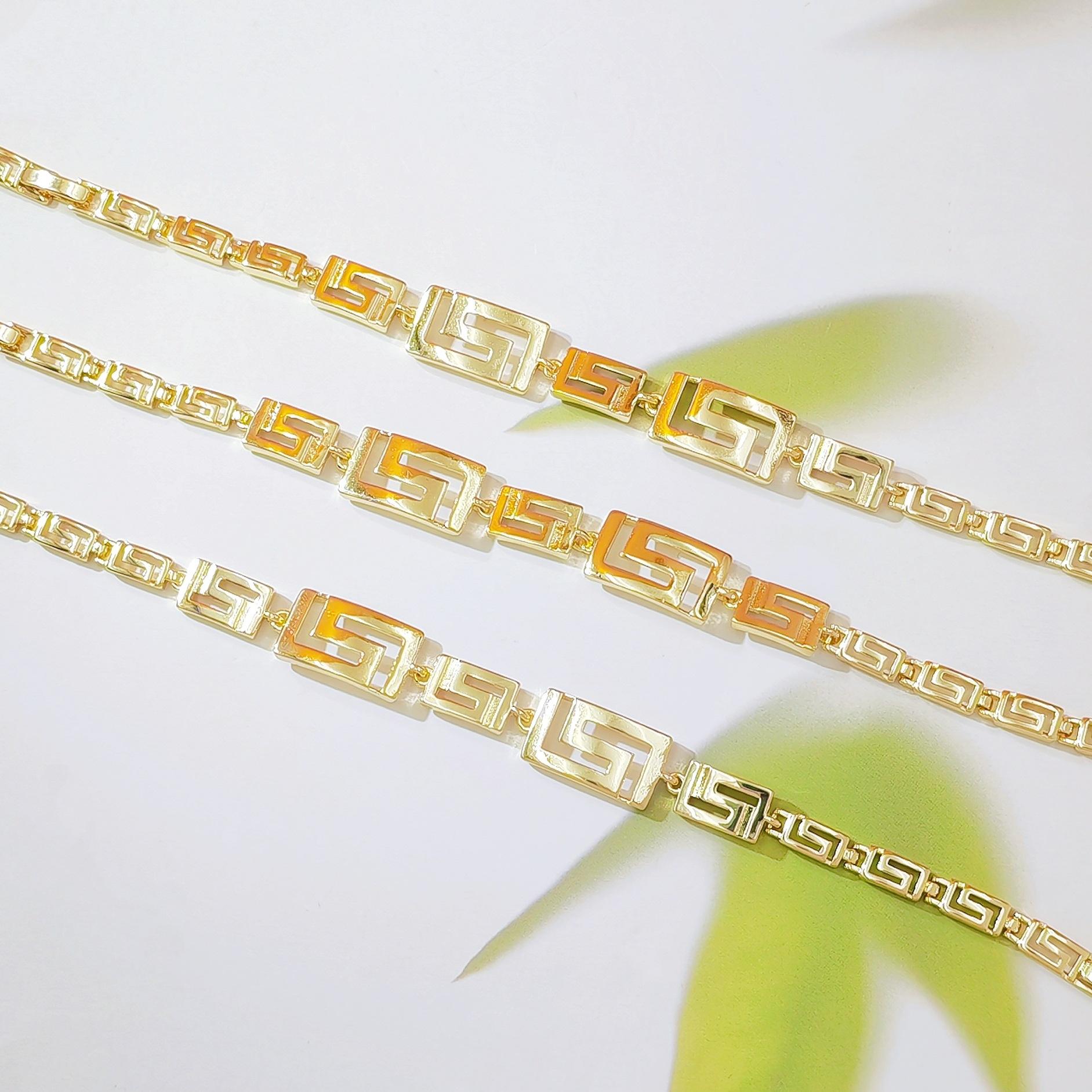 18K Gold Plated Chevron Geometric Link Bracelet for Women & Men, Vintage Retro Pattern Design, Minimalist Luxury Aesthetic Jewelry, Trendy Versatile for Daily Wear, Street Style & Parties