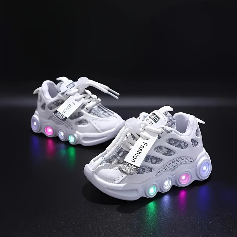 Led Children's Shoes, Shining at Night, Stylish and Eye-Catching, All-Season Breathable Non-Slip Running Shoes