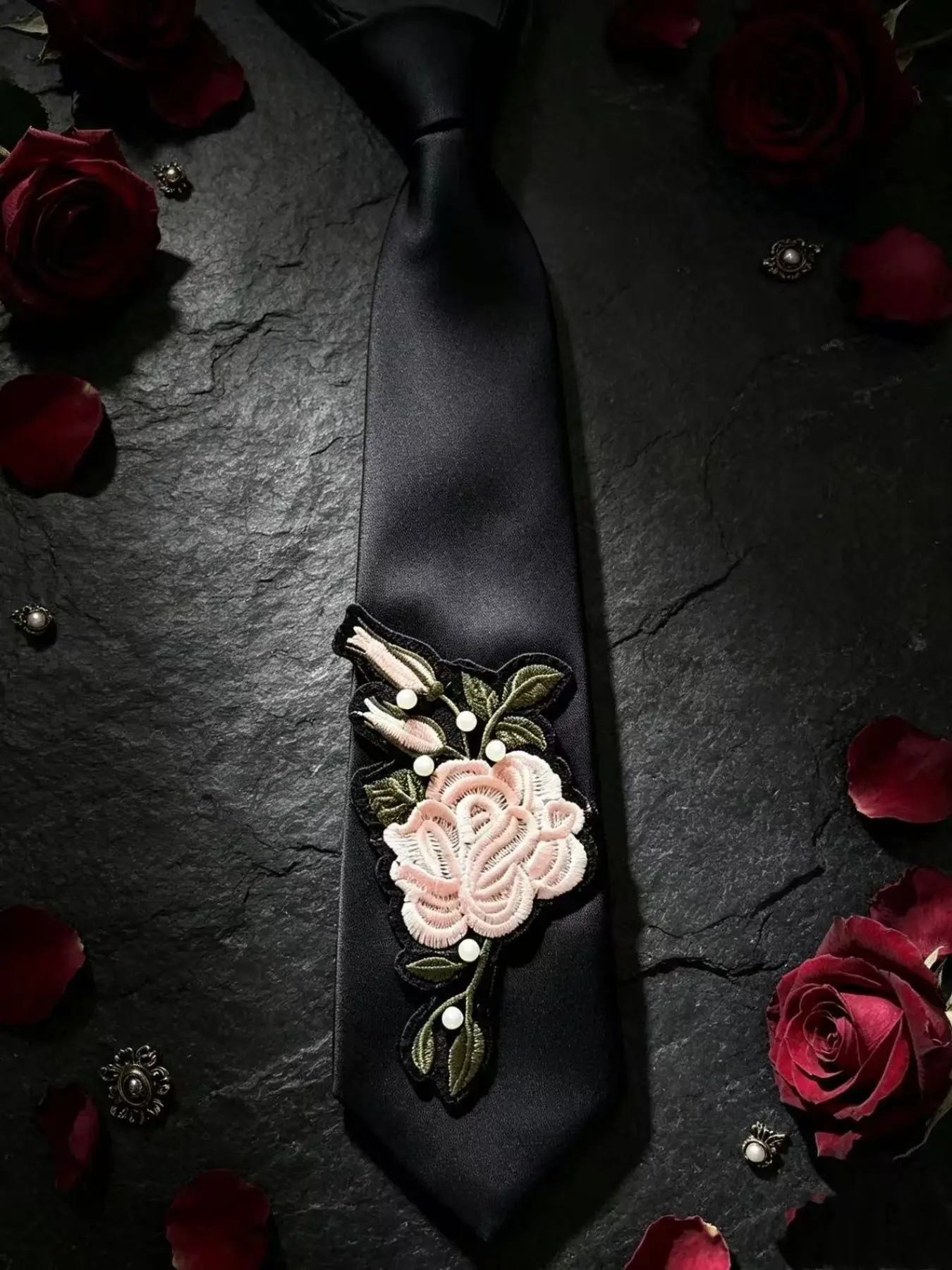 34cm Pre-tied Unisex Gothic Vintage Decorative Tie, Rose Embroidery Rock Party Wedding Outfit Accessory