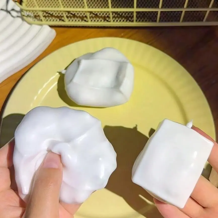 Squishy Crispy Tofu Handmade Ball, Crunchy Bone-Cracking Sound Squeeze Toy, Asmr Voice-Controlled, Stress Relief, Birthday Gift, Holiday Gift
