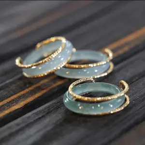 Women's Slim Band Skinny Green Crystal Stackable Ring - Natural Authentic ColoredCrystal Alternative Artistic Costume Jewelry, Multi-Size Casual Wear Ring (Order by required size; product measurement method provided), Crystal Rings, Alternative Arti