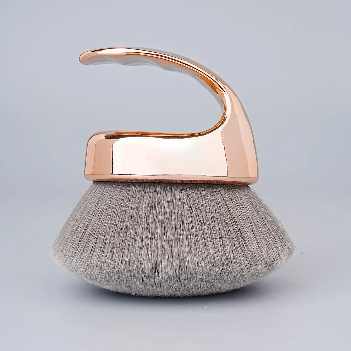 Beauty Blend & Blur Personal Body Kabuki Brush, Self Tanner Brush for Body Makeup & Foundation, Durable Vegan Bristles, Blending Applicator