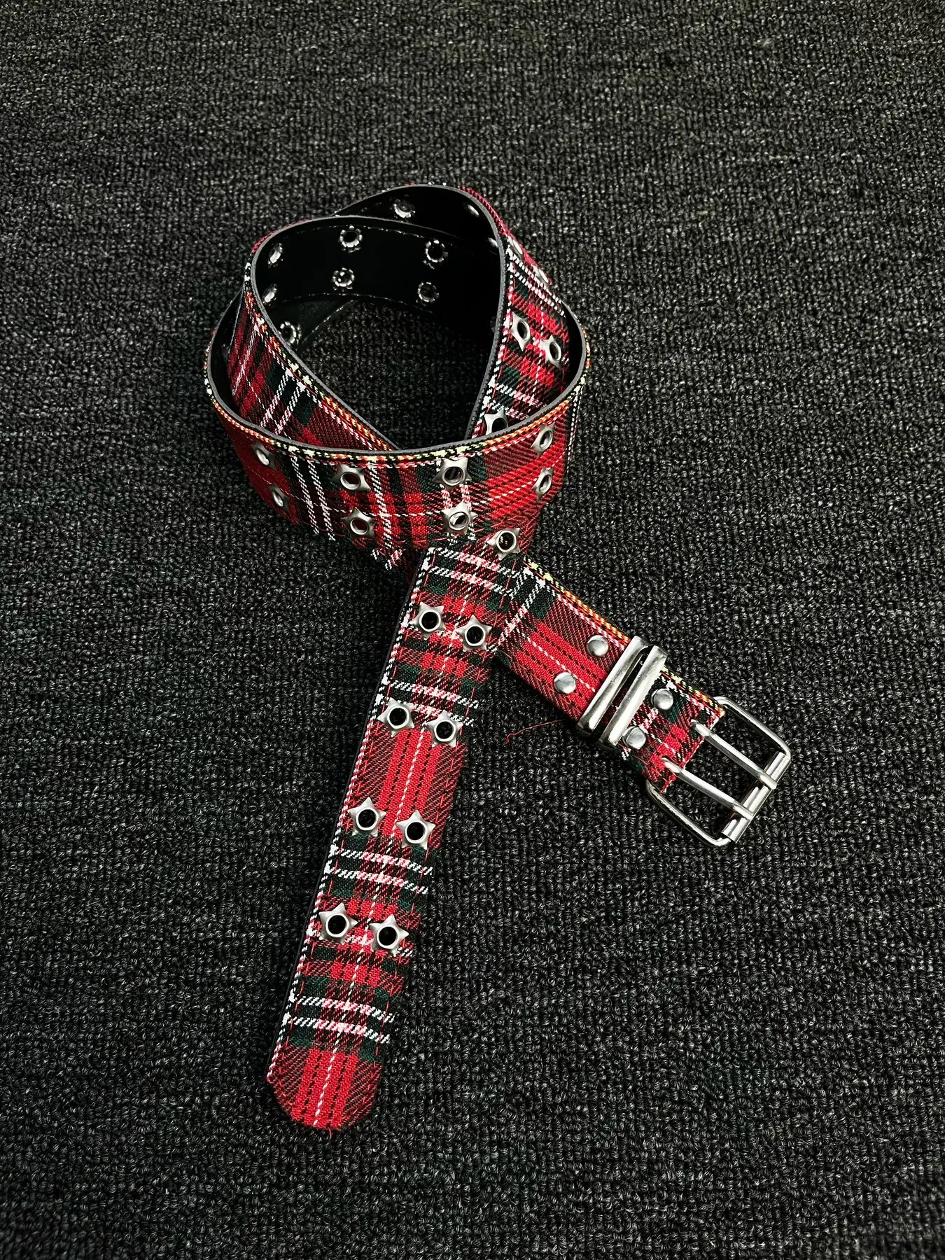 Red grid pattern star hole double needle American retro personality belt with atmosphere of millennium style spicy girl y2k