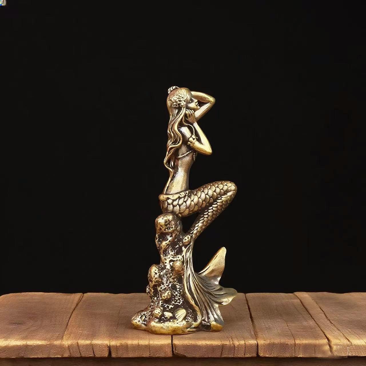 Brass Mermaid Statue Home Decor – Coastal Figurine, Handmade Ocean-Inspired Desk Sculpture, Luxury Living Room & Office Decoration, Aesthetic Gift for Women, Birthday, Housewarming, Nautical Home Accent Art