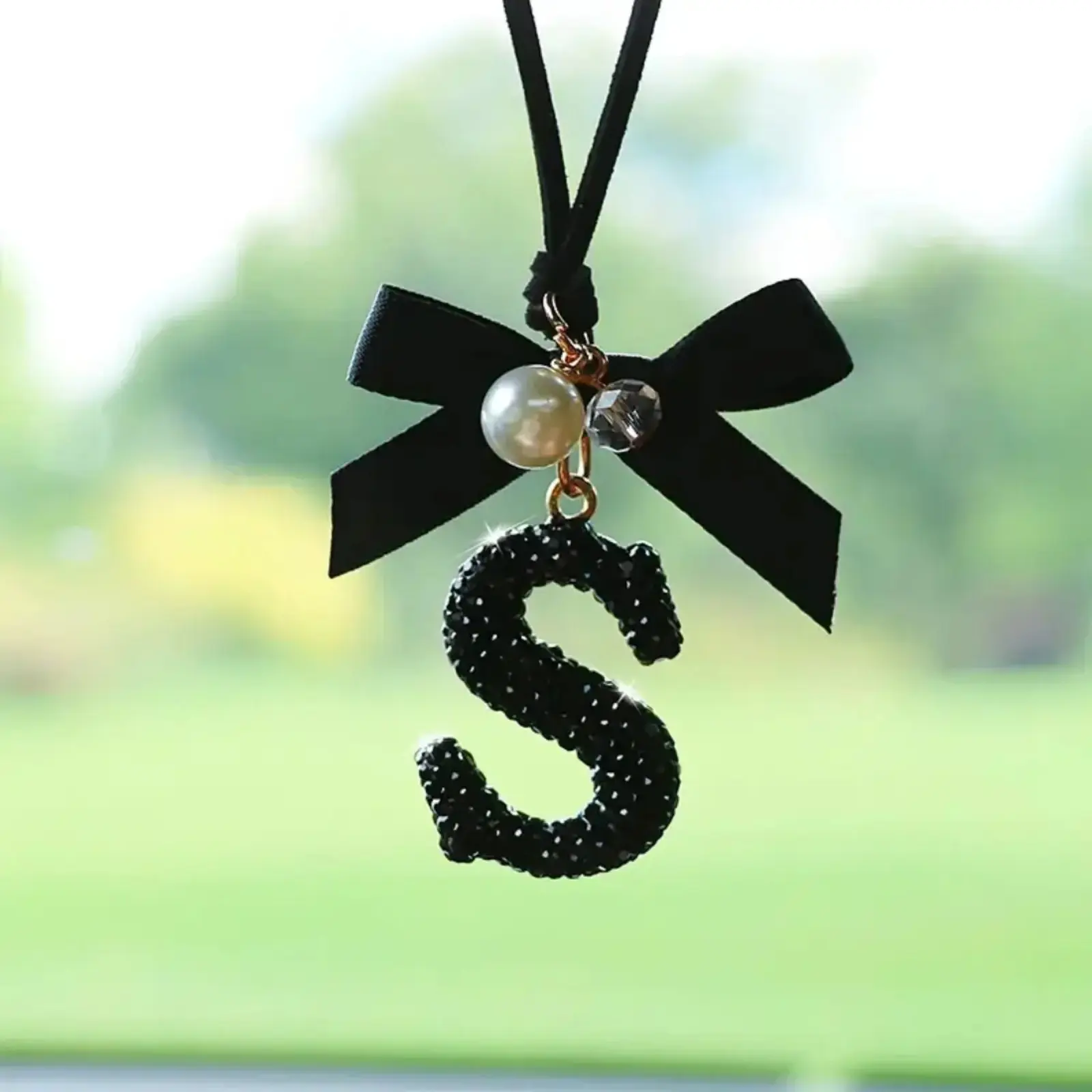 Bow Initial Letter Car Rearview Mirror Pendant, Elegant Hanging Auto Interior Decor, Trendy Custom Alphabet Car Ornament, Lightweight Fashion Vehicle Accessory, Great Birthday & Holiday Gift For Car Owners tiktokshopbacktoschool