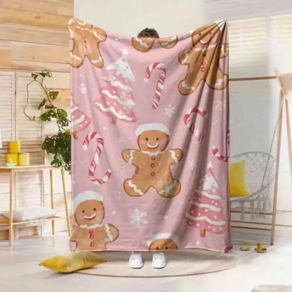 Gingerbread Man Christmas Blanket, Soft Fleece Throw, Lightweight All-Season Sofa Bed Cover, Hand Washable, Travel, Office, Camping