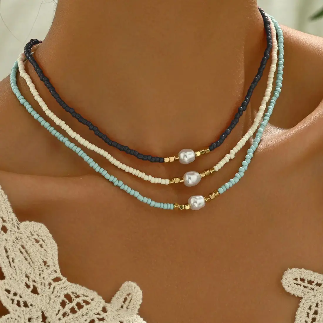 3Pcs Bohemian Adjustable Minimalist Necklace Set Handmade Rice Beads Ethnic Artificial Pearl Pendant Multi-layer Women Colorful Beads Stackable Necklace Set