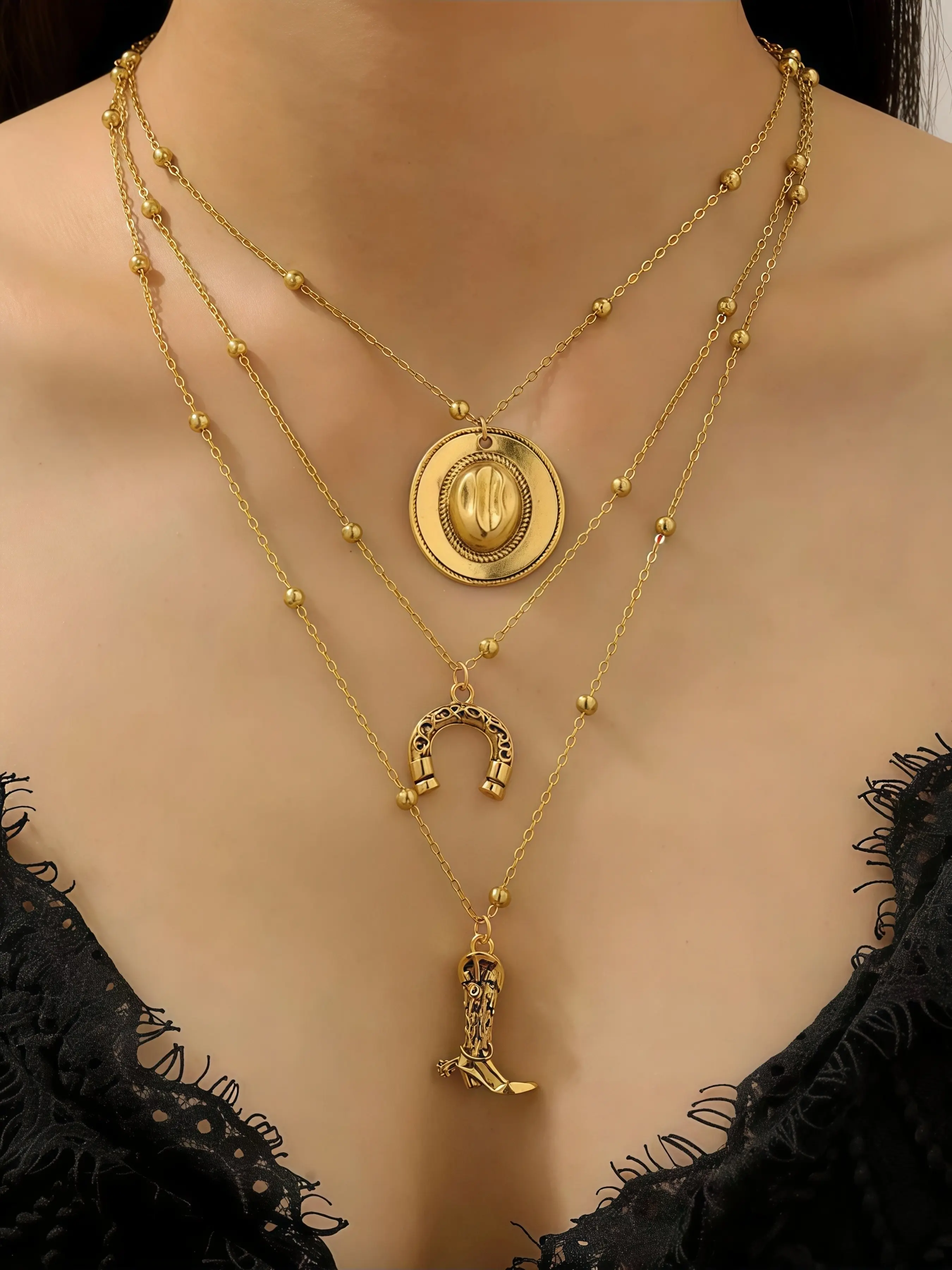 Three-Layer Western Cowboy Necklace, Fashion Accessory Necklace, Cowboy Hat, Horseshoe, and Boot Pendants, Bohemian Country Style Women's Jewelry Gift