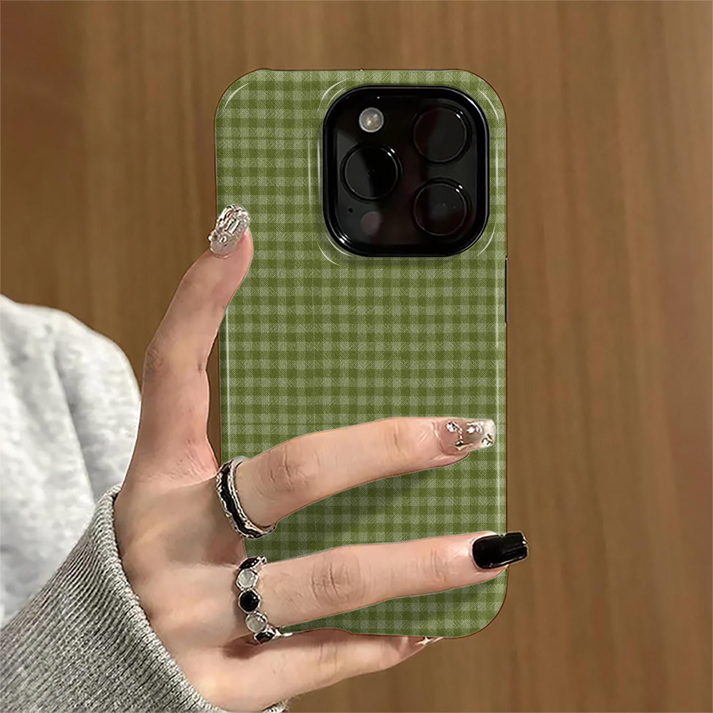 Fresh and simple style, green striped design, checkered pattern phone case, suitable for iPhone 11, 12, 13, 14, 15, 16, 17 Pro Max and Samsung Galaxy S25 Ultra, S24 Plus, S23 FE, S22, S21. New 2-in-1 shockproof design. MFL51