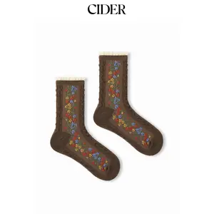 Cider FLORAL CRIMPED TRIM CREW SOCKS