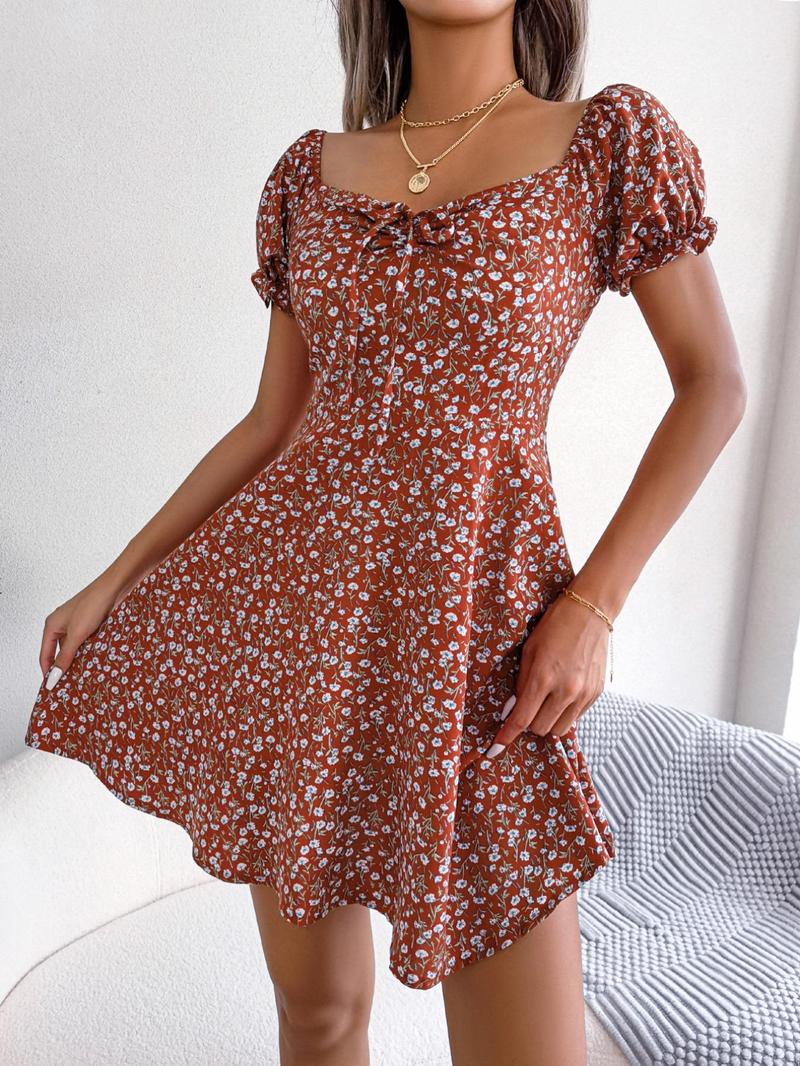 Women's Ditsy Floral Print Tie Front A Line Dress, Summer Outfits 2024, Boho Romantic Frill Sweetheart Neck Short Dress for Beach Vacation Holiday, Frenchy Style Summer Clothes Women