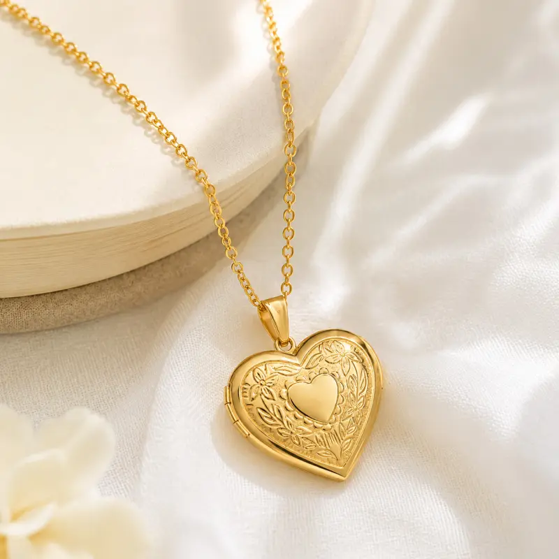 Women Heart Locket Necklace, Openable Photo Locket Pendant with Floral Engraved Heart Charm, 18K Gold Plated Dainty Necklace, 20" + 2" Extender Chain, Keepsake Gift for Mom Wife Friend