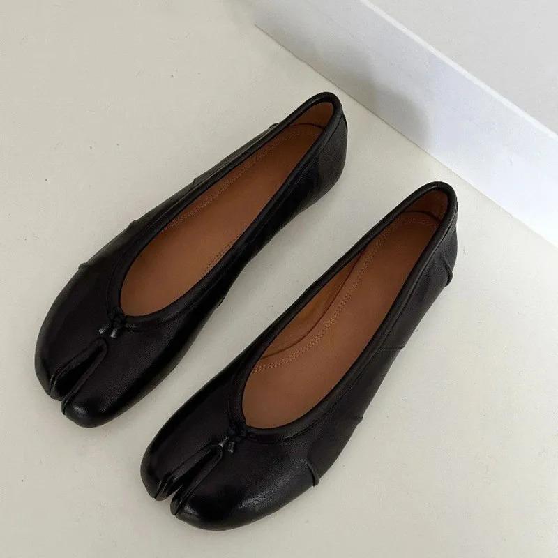 New Soft Leather Split Toe Women Tabi Ballet Flats Spring Autumn Comfortable Walking Lazy Loafers Casual Girls Dance Shoes