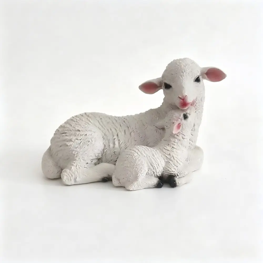 Mother and Baby Sheep Resin Garden Decor, Realistic Lamb Lawn Landscape Ornament, Outdoor Waterproof Courtyard Animal Sculpture Gift