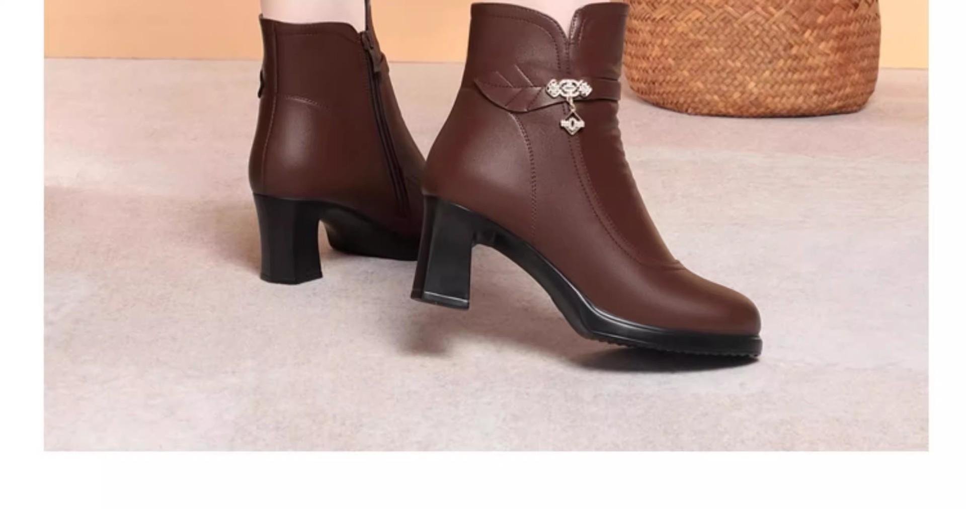 MOVRA1 Women'S -Encrusted Round-Toe Block Heel Ankle Boots with Zipper Closure & Plush Lining - Mid-Heel Winter Boots in Rich Brown, Faux Cover Upper & Rubber Sole, Elegant Casual to Semi-Formal Outfits Autumn/Winter, Comfortable & Durable Design
