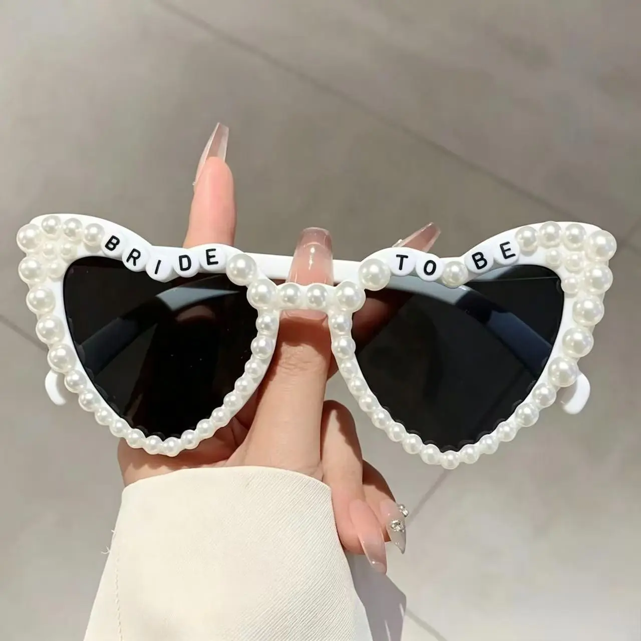Women's Heart-Shaped Fashion Glasses with Pearl Decor, Ideal for Brides, Summer Parties, Weddings, Unique Style, 1/10 Pairs