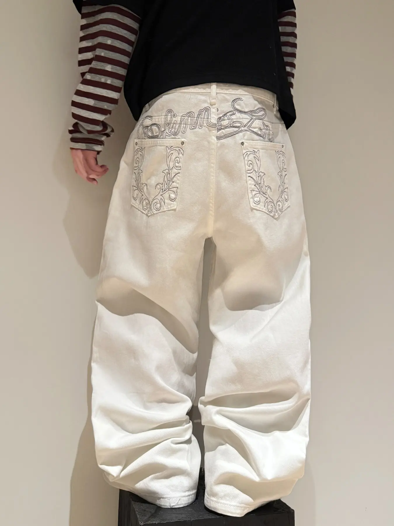 Men's Denim Jeans, Back Embroidered Straight Leg Wide Leg Jeans, Y2K Street Fashion Loose Long Pants, All Seasons Daily Wear, Streetwear Denim Pants