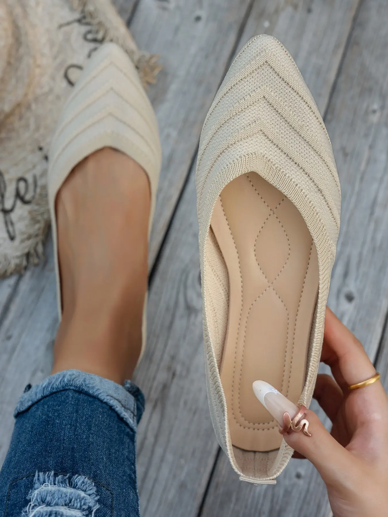 Women Pointed Toe Knit Flat Shoes, Breathable Stretch Slip On, Casual Daily Walking Ballet Flats, All Seasons, Fabric Upper, Rubber Sole, Lightweight Flat Shoes