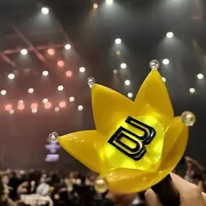 New Spot Bigbangs Lightstick Crown Lamp Ver.4 Concerts Glow Lamp Glow Stick Supplies Flash Lightstick Support Lamp Toy Item Type