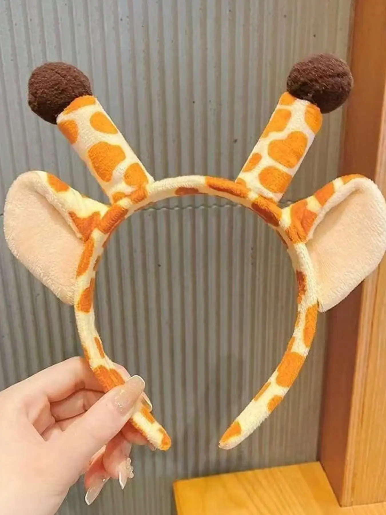 Cute Giraffe Horn Ear Plush Animal Ears Headband, Soft Non-Slip Cosplay Hair Accessory, Stretchy Elastic Comfort for Girls Women, Party Zoo Costume