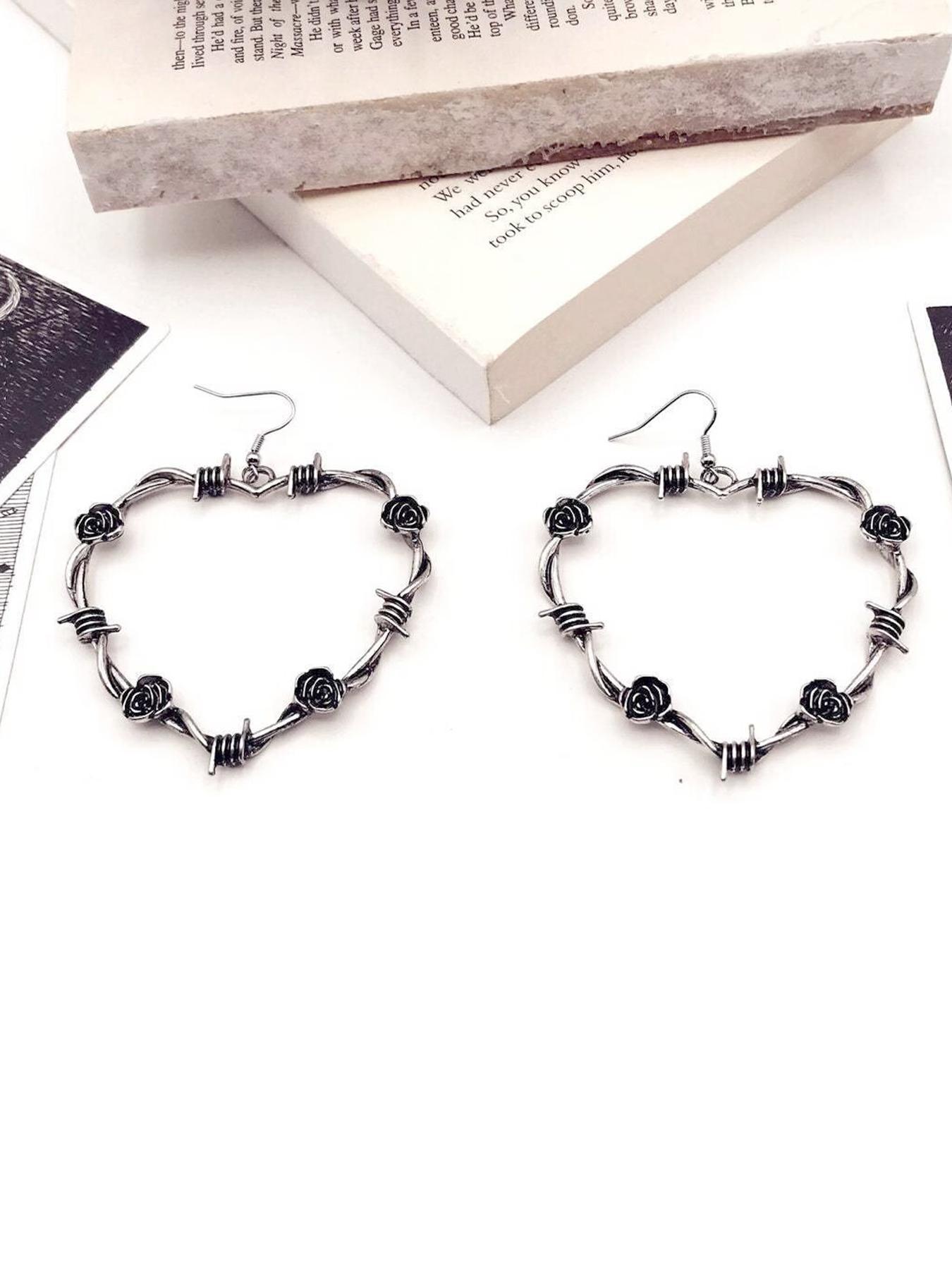 Women's Punk Style Heart Shaped Dangle Earrings, 1 Pair Trendy Rose Design Earrings, Street Y2k Goth Jewelry As Gift for Girlfriend, Fashionable Jewelry Accessories, High Quality Earrings