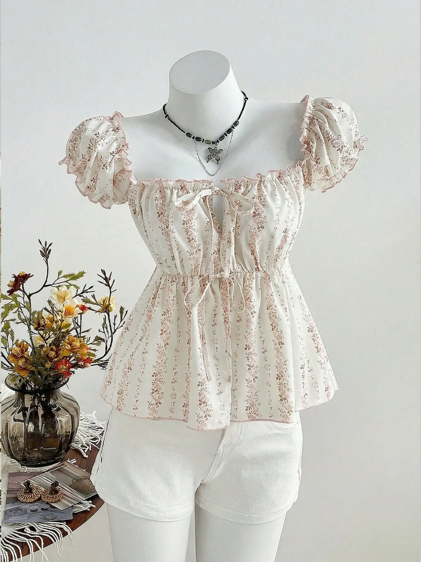 Boho Floral Pleated Top, Bohemian Square Neck Ruffle Decor, Bubble Sleeves, Dual Bow Front, Elastic Waist, Lightweight Summer Beachwear