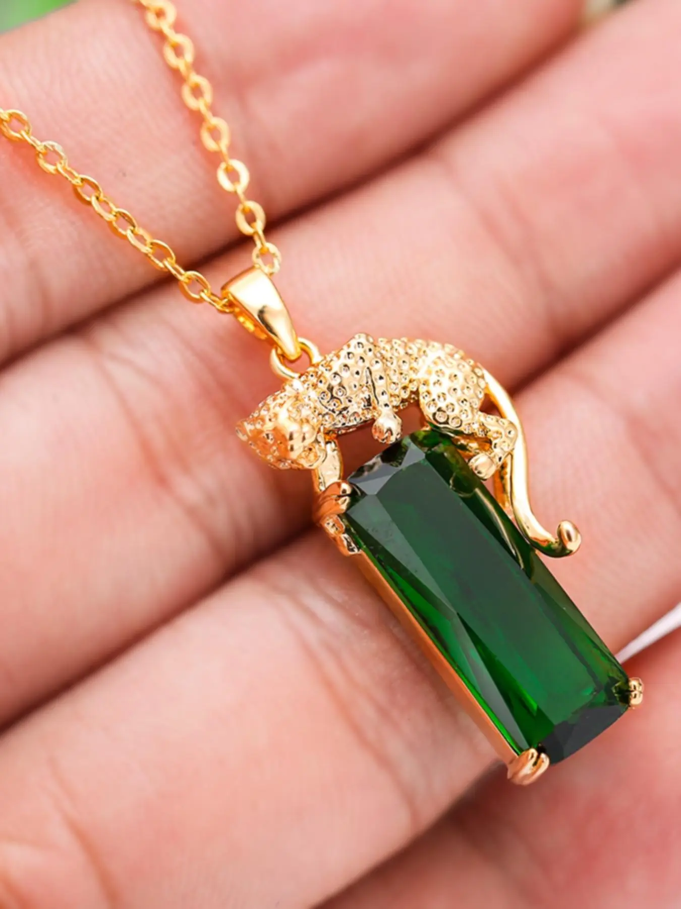Women's Elegant Rhinestone Decorated Pendant Necklace,creative Leopard Decor Necklace Trendy All-match & Exquisite Jewelry for Birthday Gift