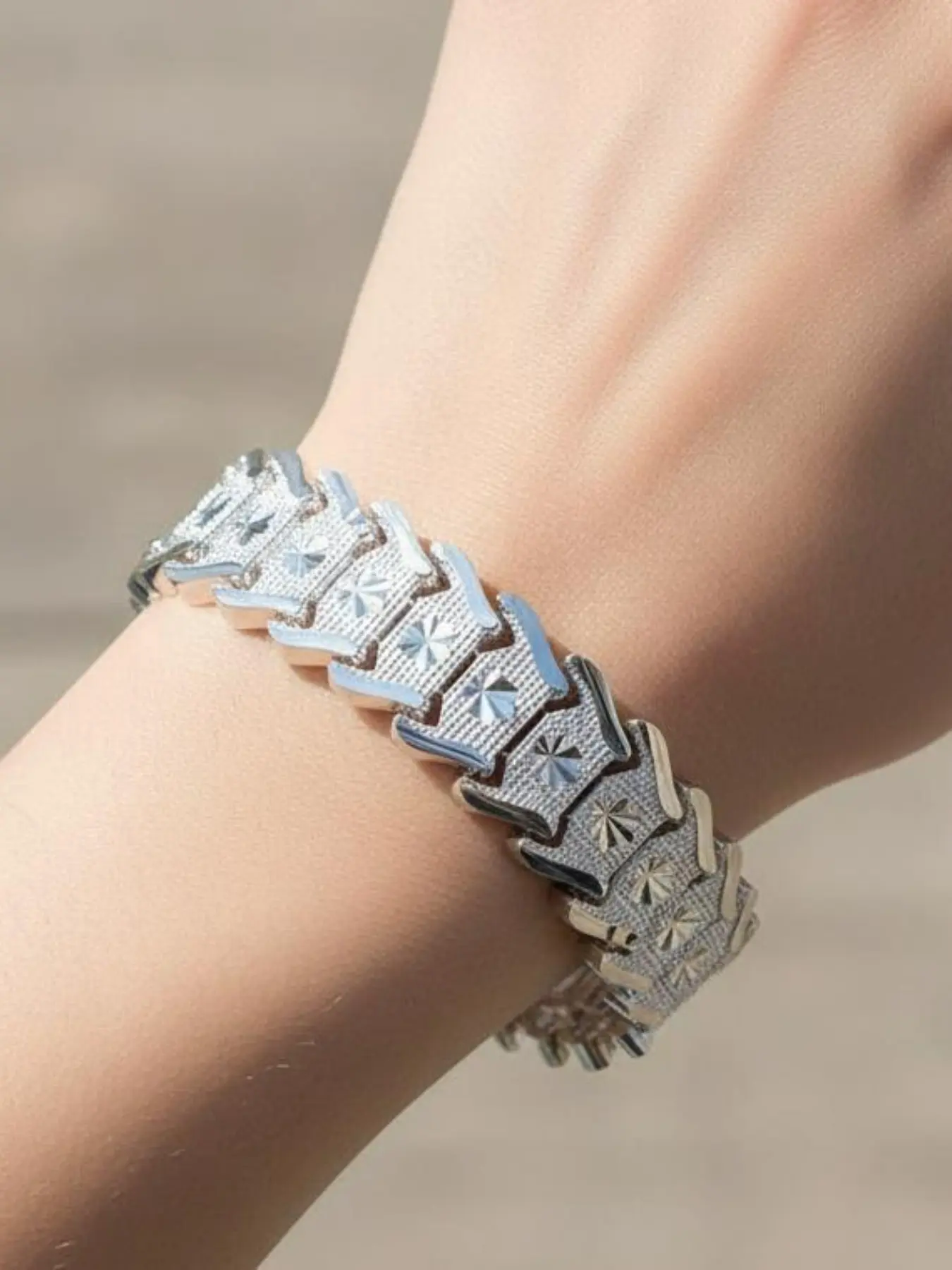 Silver Creative 12mm Coin Wide Bracelet - Simple and Elegant - Allergy-proof - Perfect for Everyday Wear and Parties - The Perfect Fashion Jewelry Gift