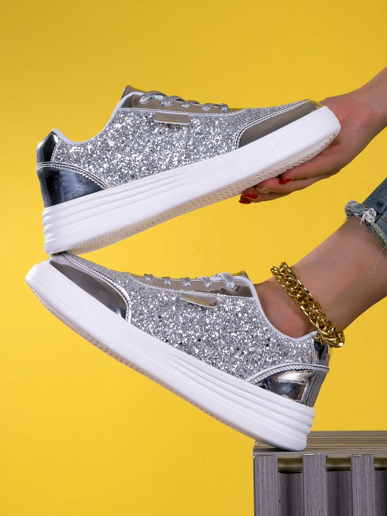 Women's Trendy Glitter Sequin Thick Sole Skate Shoes, Glossy Mirror Finish, Casual All-Season PU Leather Eva Sole