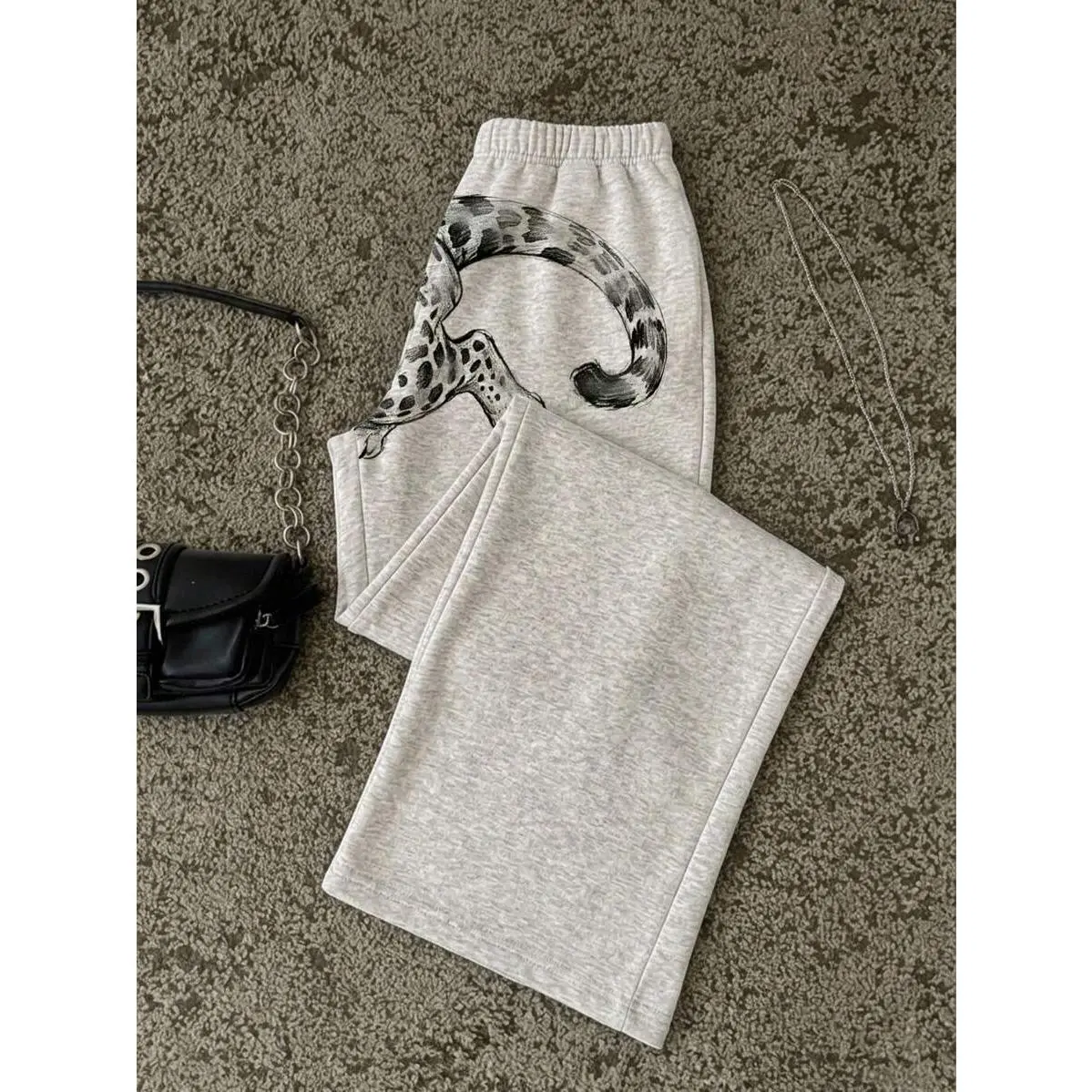 Attitoon Women's Casual Low Waist Straight Leg Sweatpants, Vintage, Tiger Print