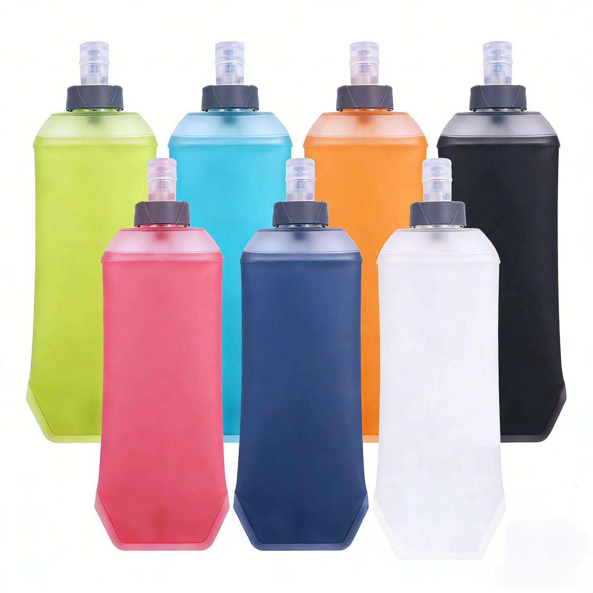 Eco-friendly, non-toxic, foldable soft water bottle for outdoor cycling and running, silicone rotating TPU squeeze-type portable sports water bottle