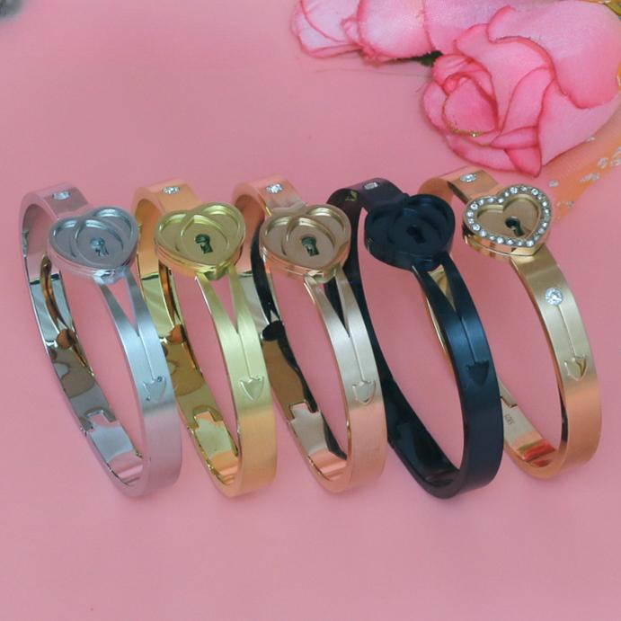 AS022 Couple Bracelet Necklace Set Key Necklace Lock Bracelet Holiday Birthday Gift Valantine Day Golden Silver Black Color