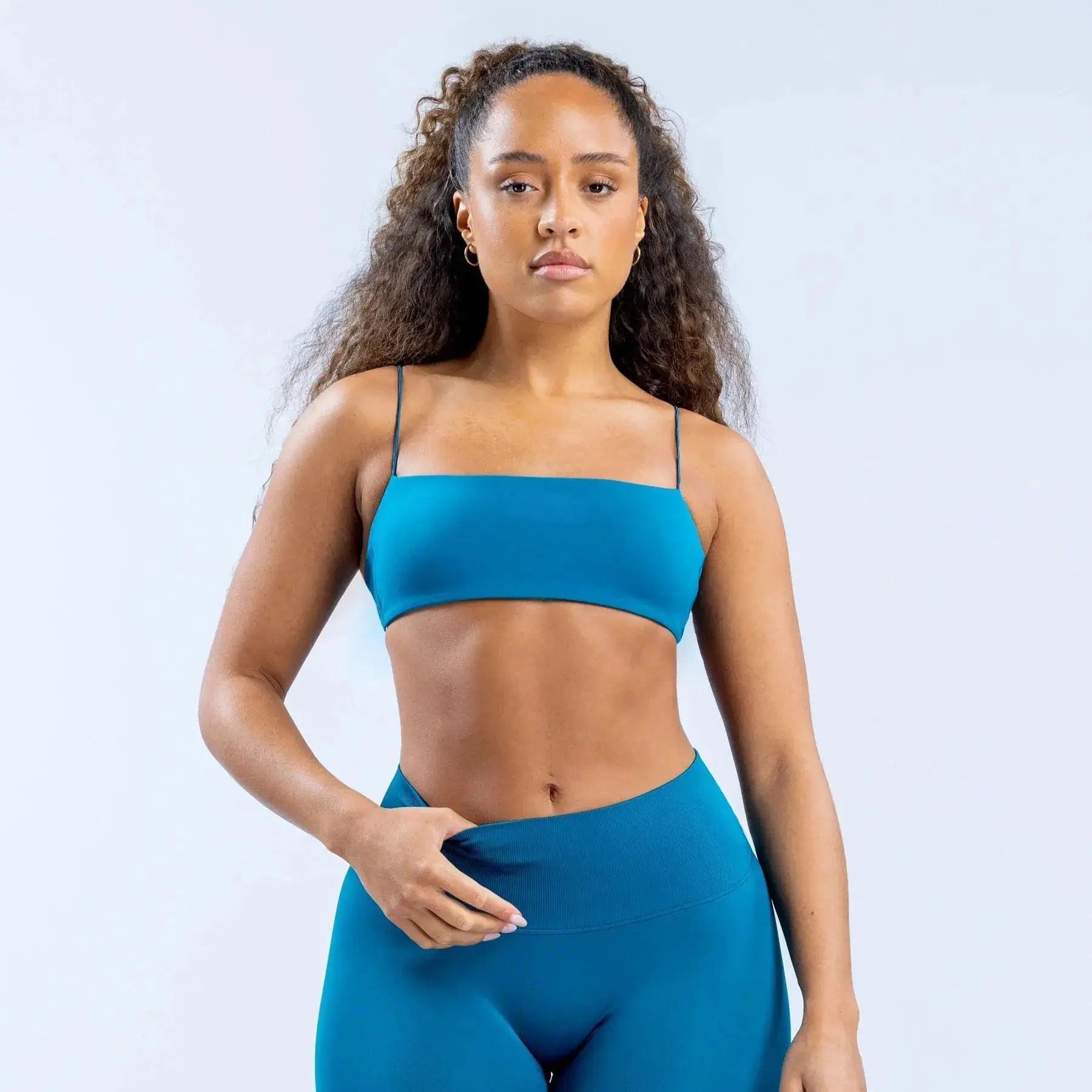 Women’s DEFY Sporty Chic Strappy Seamless Sports Bra, Medium Support Activewear Top with Removable Pads, for Workout, Gym, Sporty Workout Bra, Supportive Gym Bra