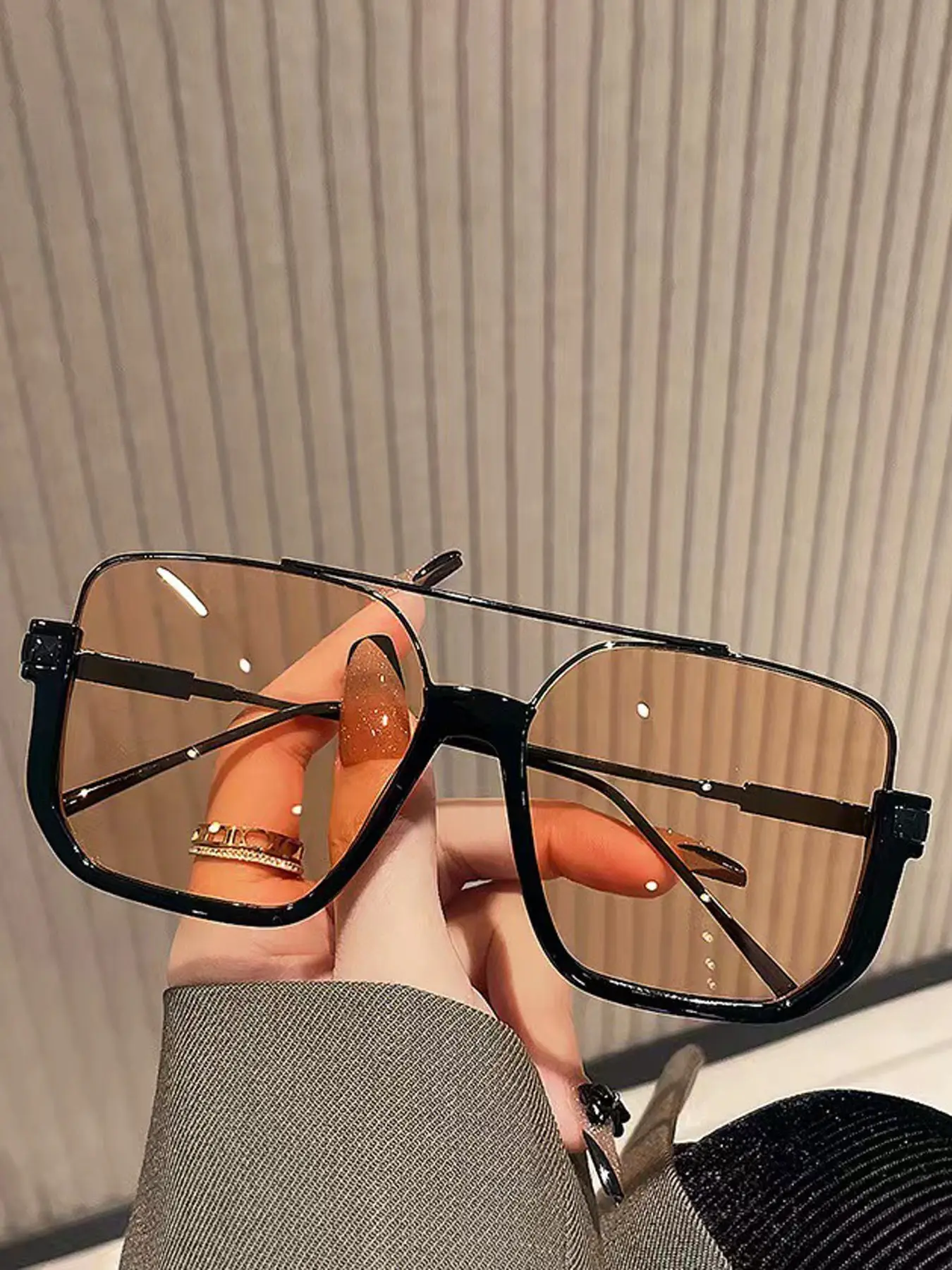 Double Bridge Square Pilot Sunglasses, Trendy Square Sunglasses, Trendy Vintage Sunglasses, Square Framed Sunglasses, Retro Light Lenses, Uv400 Protection, Uv Protective Glasses, Fashionable Unisex Glasses, All-Season Wear
