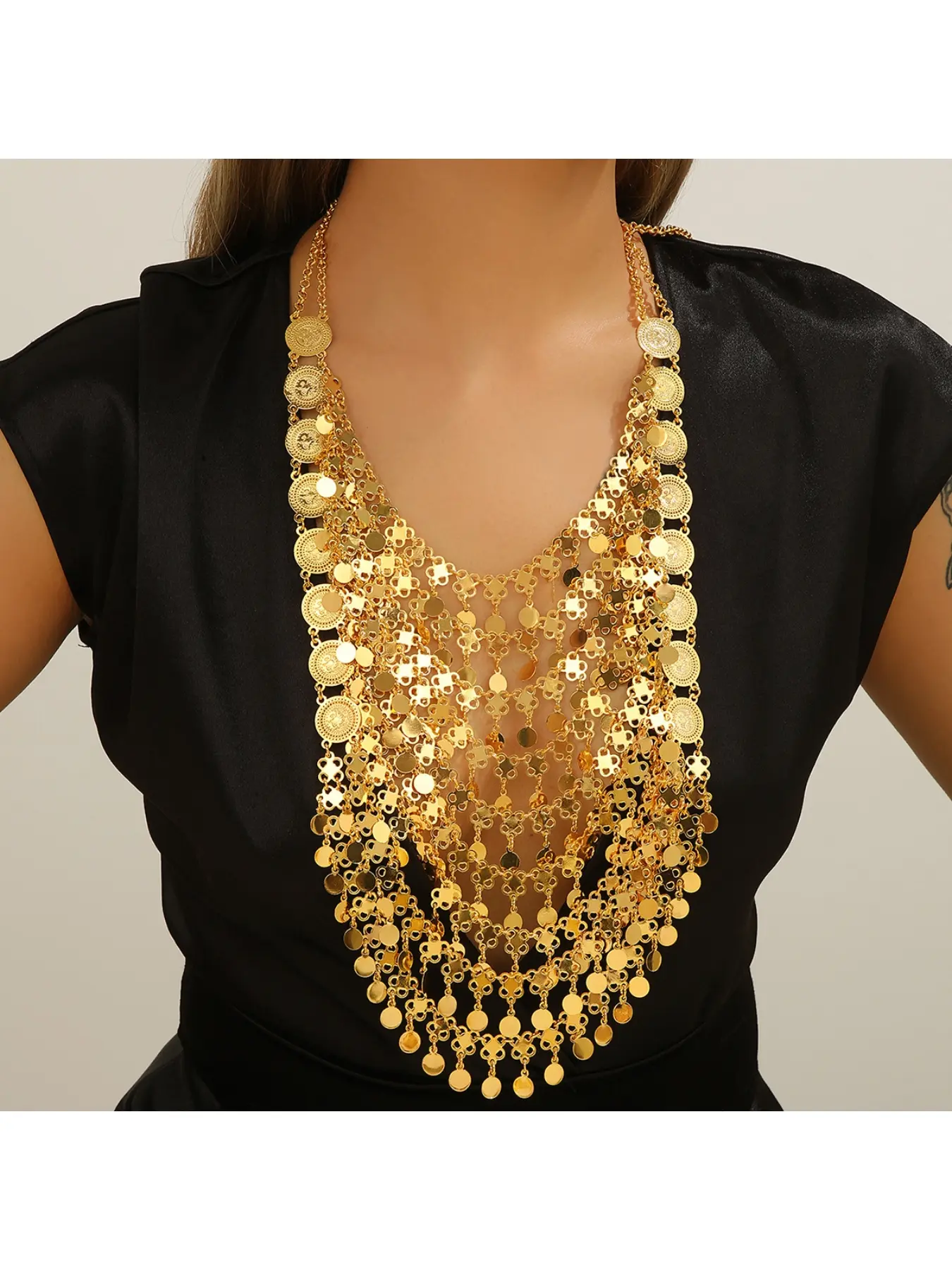 New style jewelry best-selling in the Middle East Dubai gold alloy coin round pendant sequin multi-layer tassel exaggerated Chain Necklace