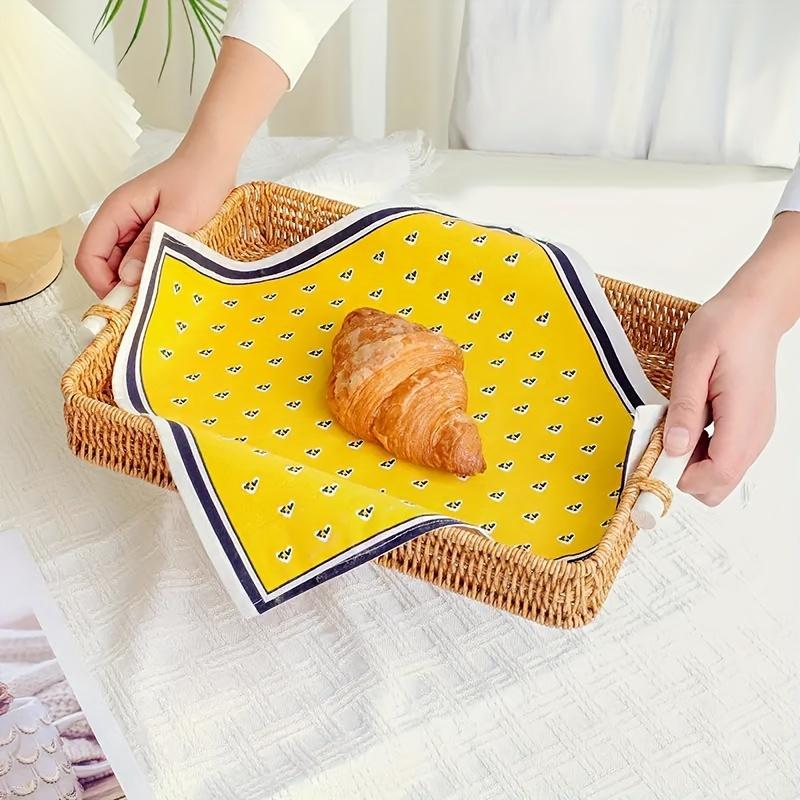 Vintage Hand-woven Rattan Storage Basket with Wooden Handle, 1 Count Multifunctional Storage Tray, Picnic Bread and Snack Basket, Home Storage and Finishing, Organiser