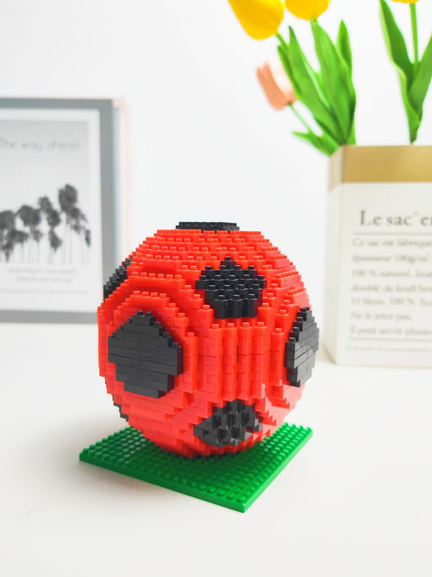 Popular football building blocks, freely assembled educational toys, micro-particle ornaments, export building blocks