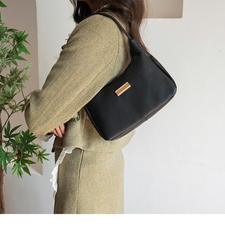 Women's Crossbody Bag, Trendy Sweet Lychee Pattern, Sequin Decoration, Unique Design, Fashionable Handbag, Stylish Shoulder Bag