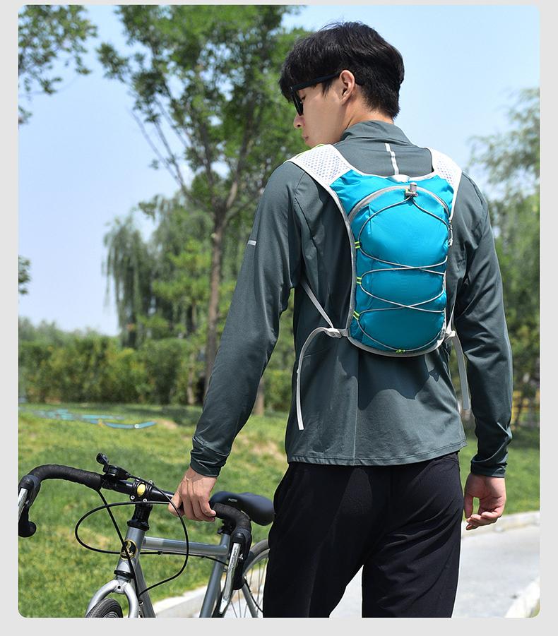 Lightweight Hydration Vest Backpack, Breathable Running Hiking Cycling Bag with Large Capacity, Outdoor Water Bladder Pack for Trail Running Camping
