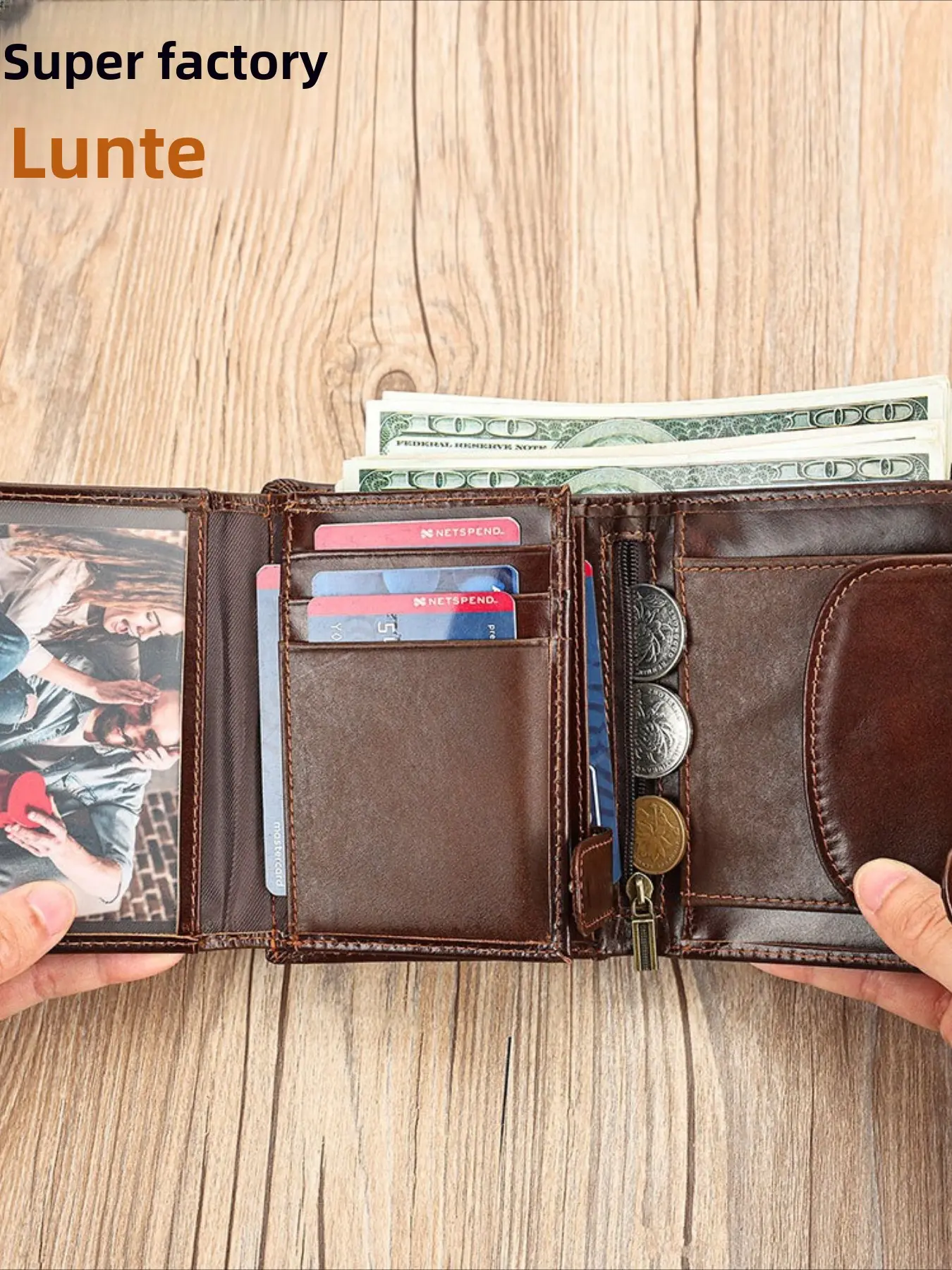 Malunte Men's Short First Layer Cowhide Wallet Large Capacity Oil Wax Leather Leather RFID Wallet Leather Wallet